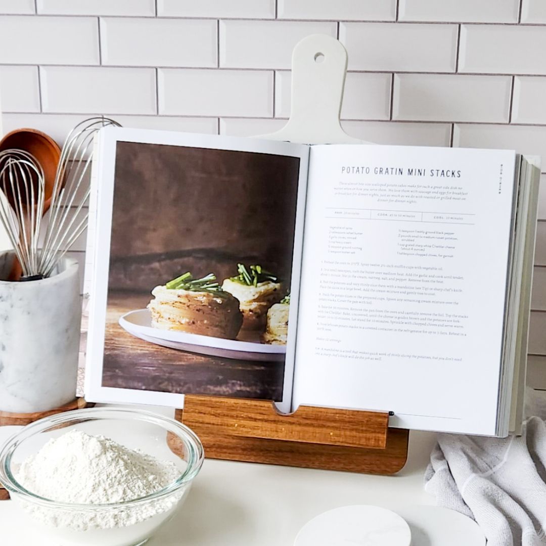 Marble-Acacia-Wood-Cutting-Board-Cookbook