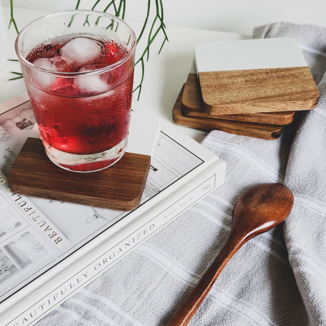 Square-Marble-Acacia-Wood-Coasters-Cold-Drinks